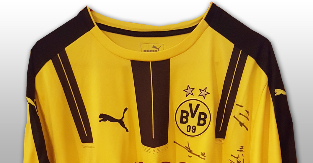  Signiertes BVB Heimtrikot 
