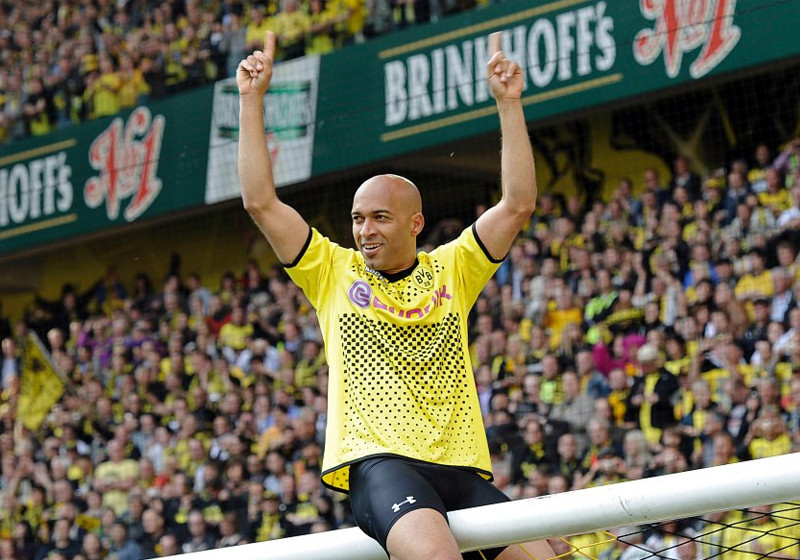  Signiertes Dede Trikot 