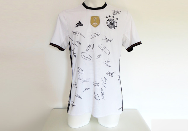  Signiertes DFB EM Trikot 