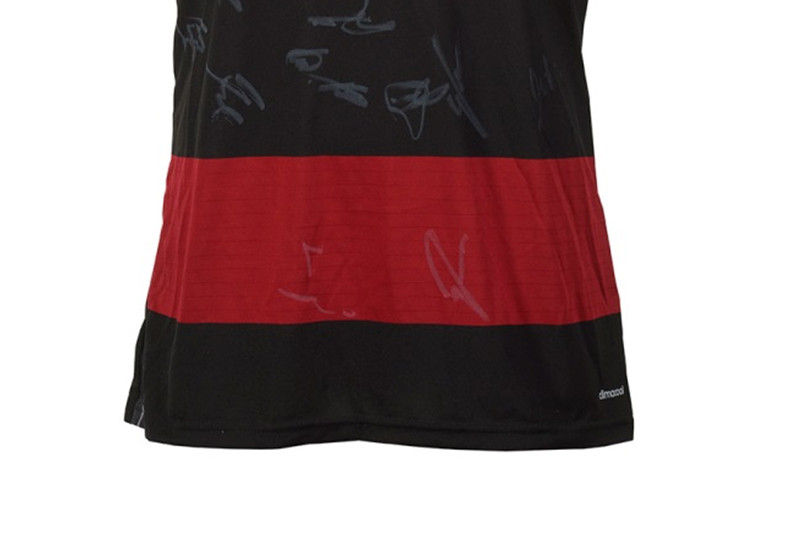  Signiertes DFB-Trikot 