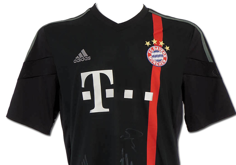 Signiertes FCB-CL-Trikot   Signiertes FCB-CL-Trikot