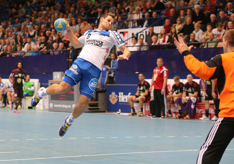  Signiertes Lemgo-Trikot 