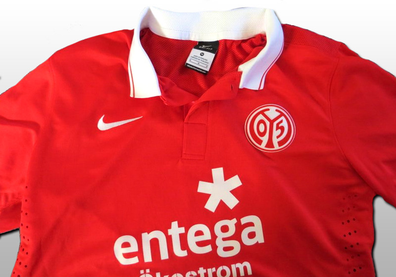  Signiertes Mainz Trikot 