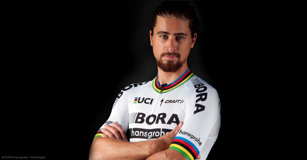  Signiertes Teamtrikot 