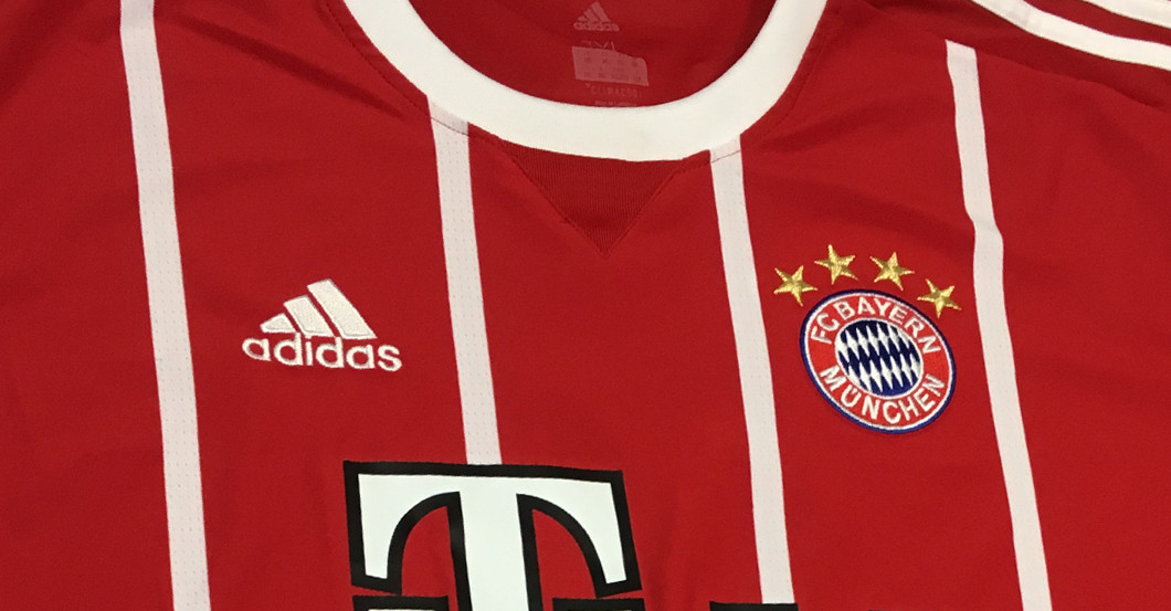 Signiertes Trikot James   Signiertes Trikot James