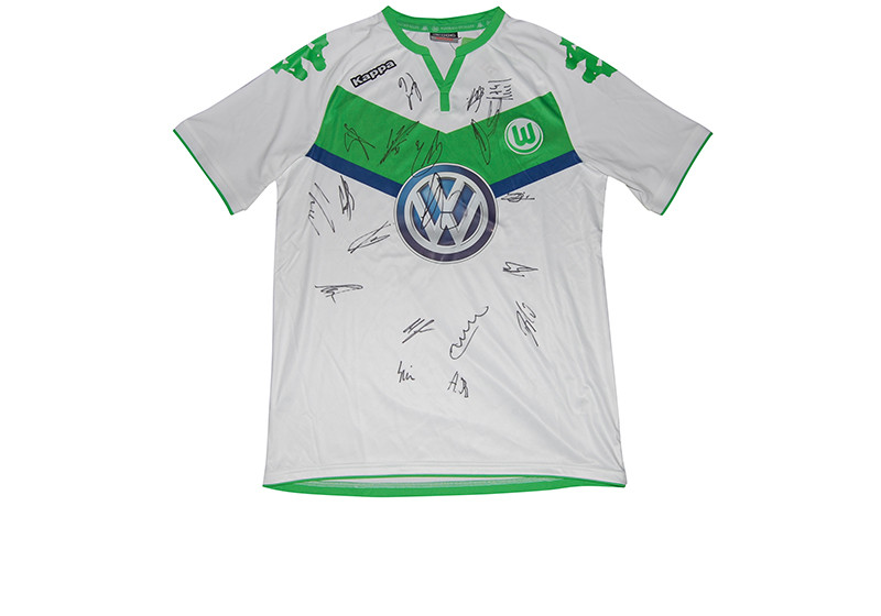  Signiertes VfL Heimtrikot  