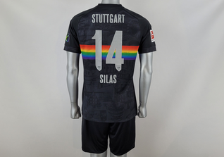  Silas Vielfalt-Outfit 