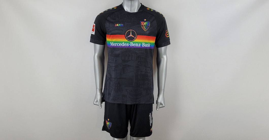  Silas Vielfalt-Outfit 