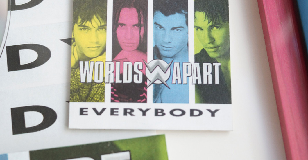 Silber Award Worlds Apart   Silber Award Worlds Apart