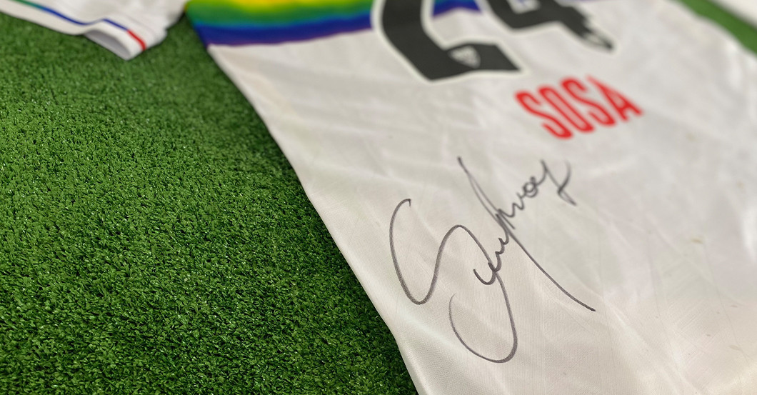  Sosa Outfit signiert 