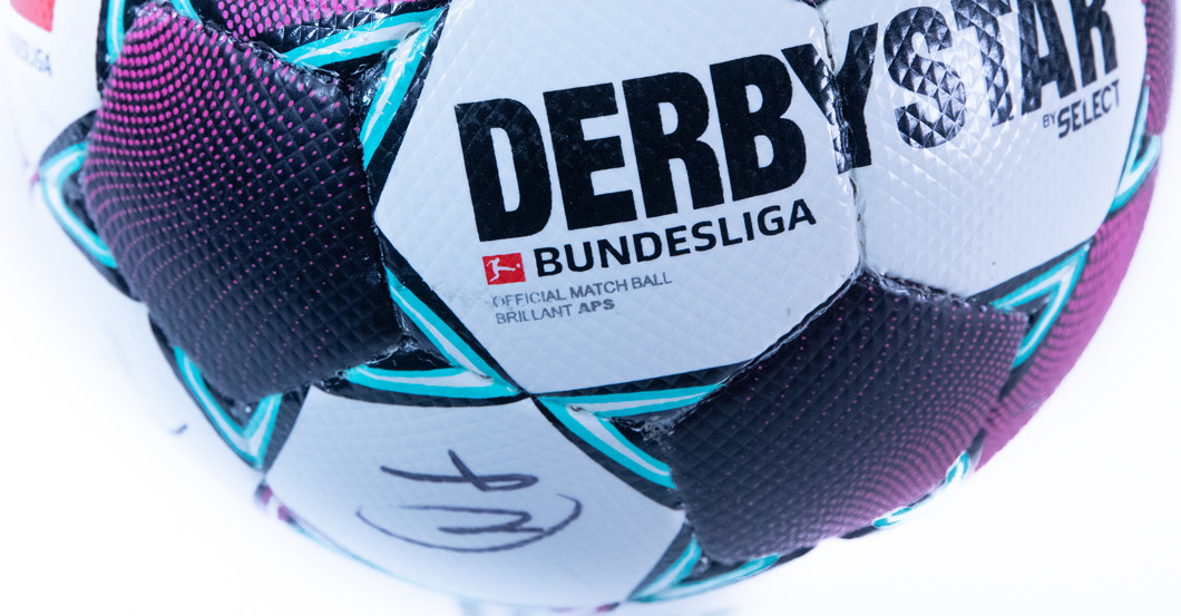 Spielball Bayern Köln   Spielball Bayern Köln