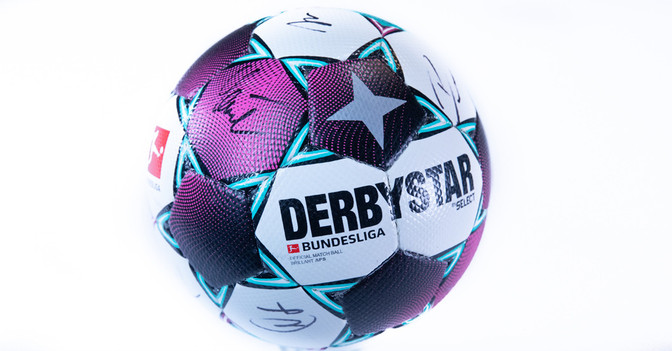 Spielball Bayern Köln   Spielball Bayern Köln