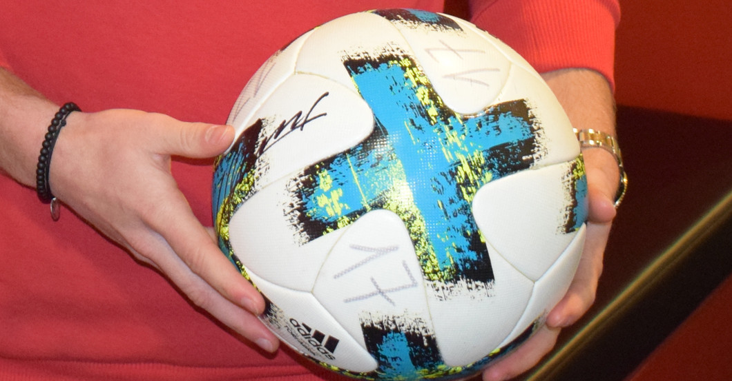 Spielball Köln signiert   Spielball Köln signiert