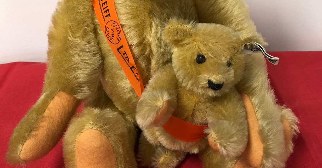  Steiff Mama and Baby Bear 