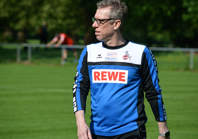 Stögers Trainer Outfit   Stögers Trainer Outfit