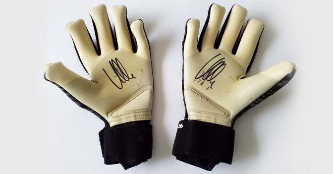 Sven Ulreich Handschuhe 