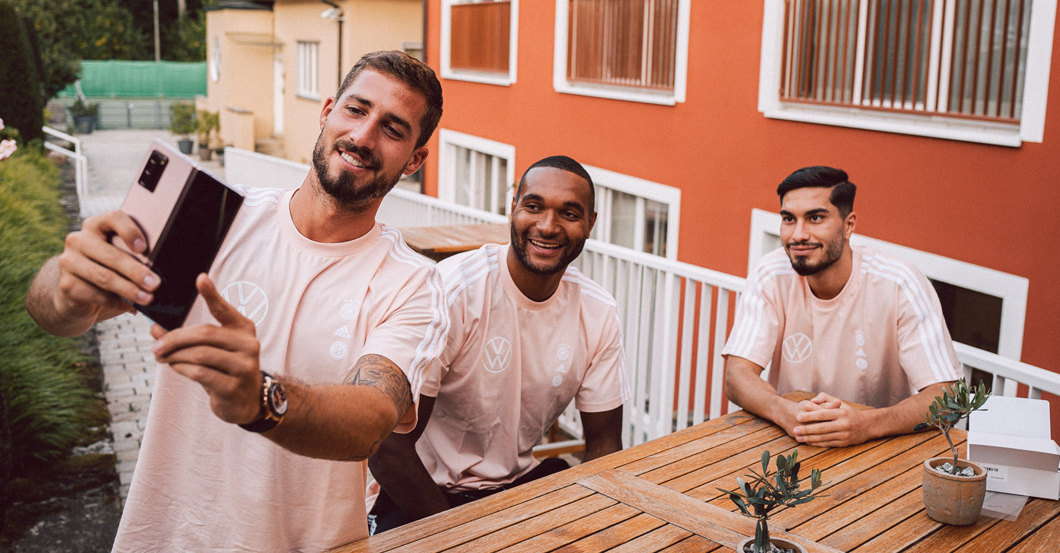 Team Phone DFB   Team Phone DFB