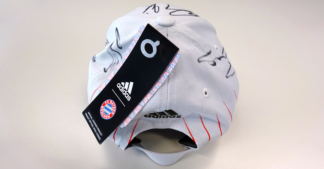 Teamsignierte FCB Cap 