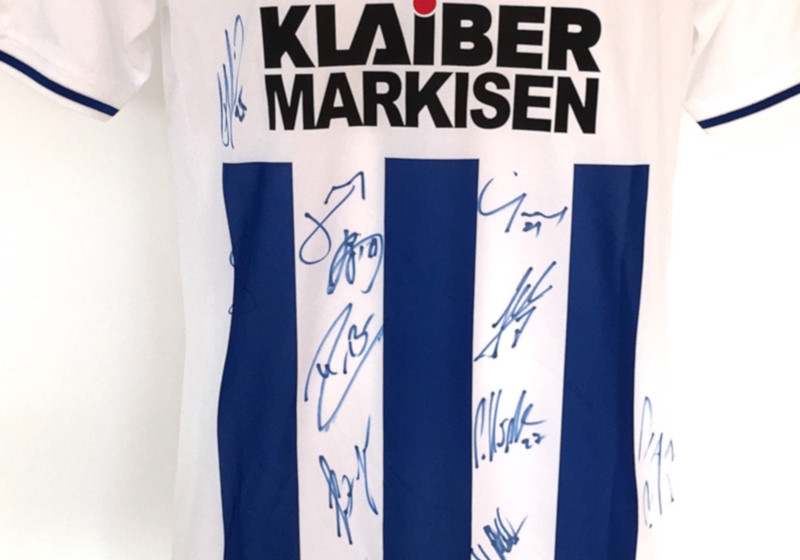  Teamsigniertes KSC Trikot 