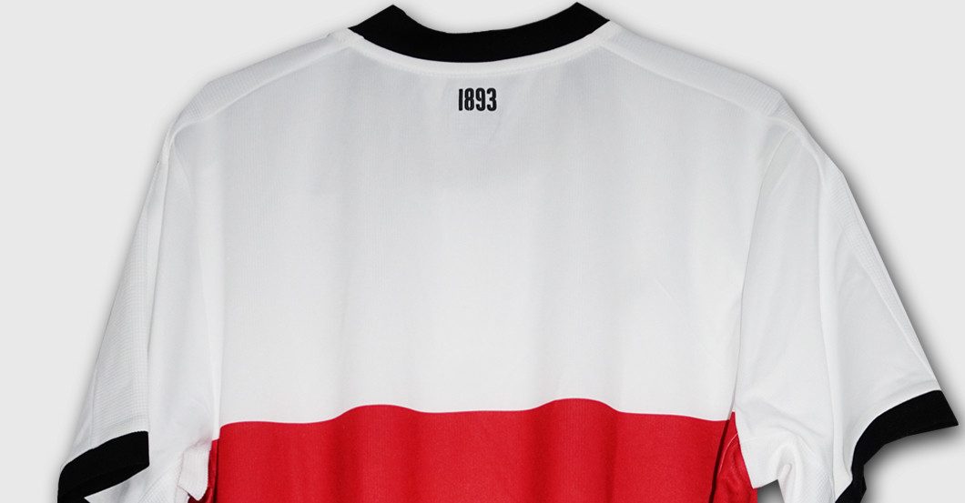 Teamsigniertes VfB Trikot   Teamsigniertes VfB Trikot