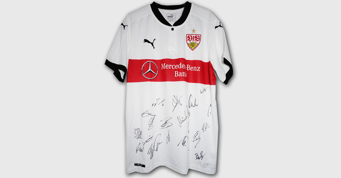 Teamsigniertes VfB Trikot   Teamsigniertes VfB Trikot