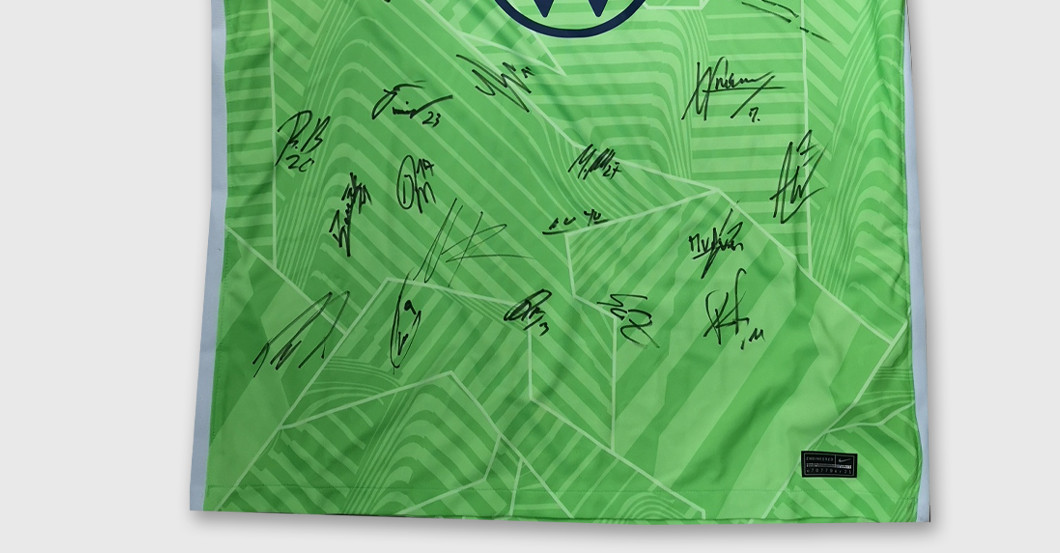 Teamtrikot Wolfsburg   Teamtrikot Wolfsburg