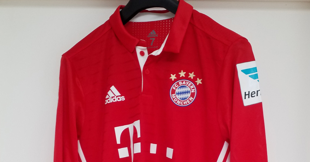  Thiagos FC Bayern Trikot 