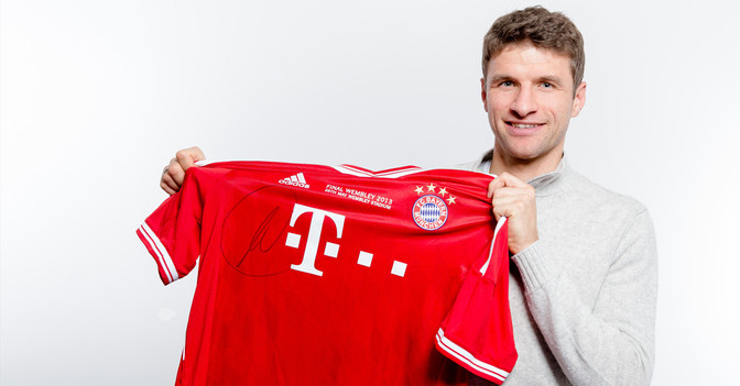Thomas Müllers CL Trikot   Thomas Müllers CL Trikot