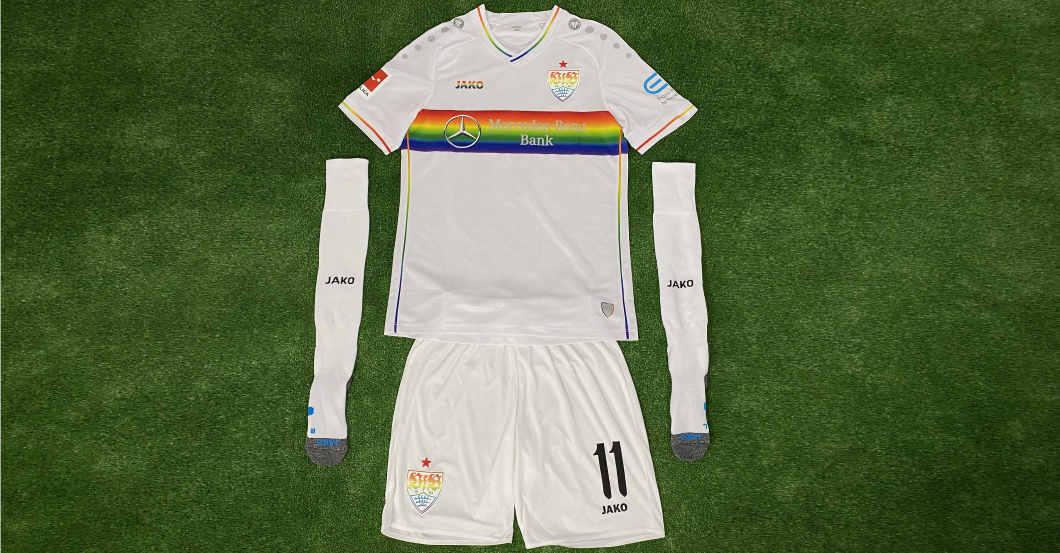  Thommy Outfit signiert 