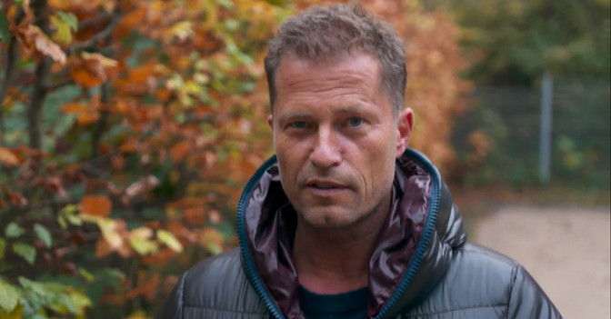  Til Schweiger als Kellner 