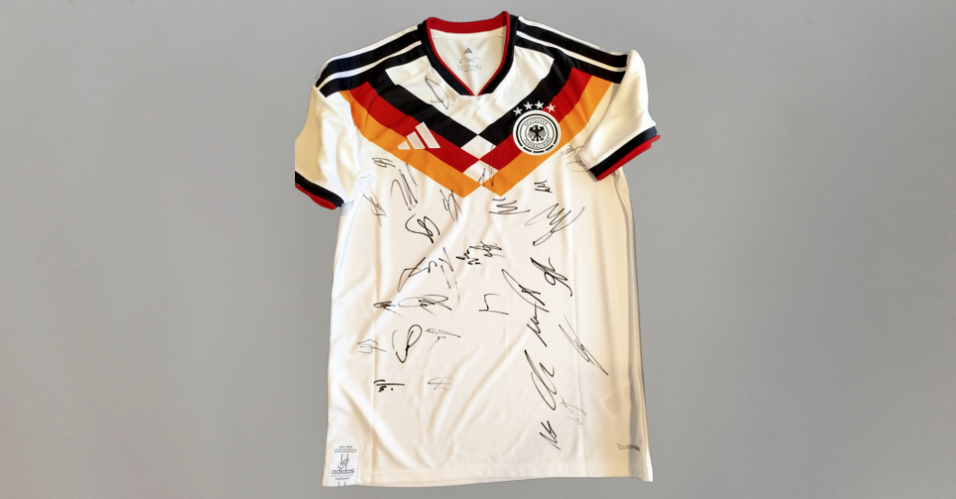  TM WM Trikot 26 signiert 