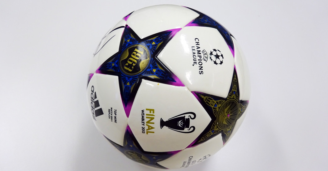  Toni Kroos Ball 