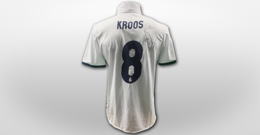 Toni Kroos Trikot   Toni Kroos Trikot
