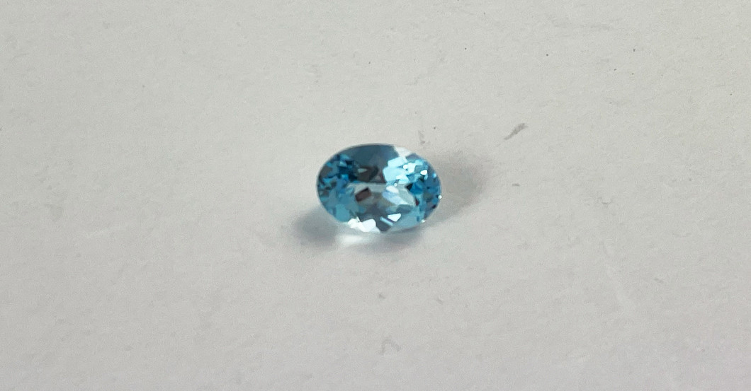 Topas oval   Topas oval