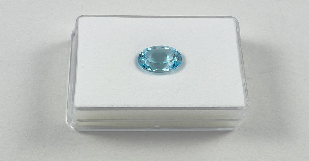 Topas oval   Topas oval