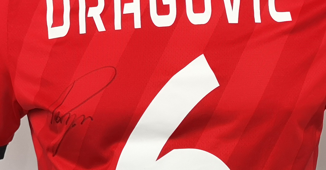 Topspiel Bayer Dragovic   Topspiel Bayer Dragovic