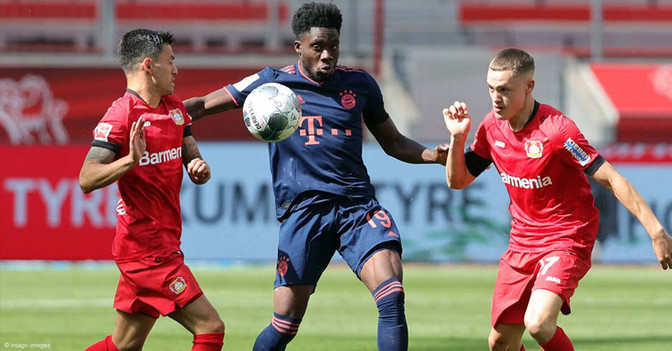 Topspiel FCB Davies   Topspiel FCB Davies