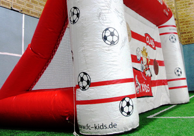 Torwand FC Köln signiert   Torwand FC Köln signiert