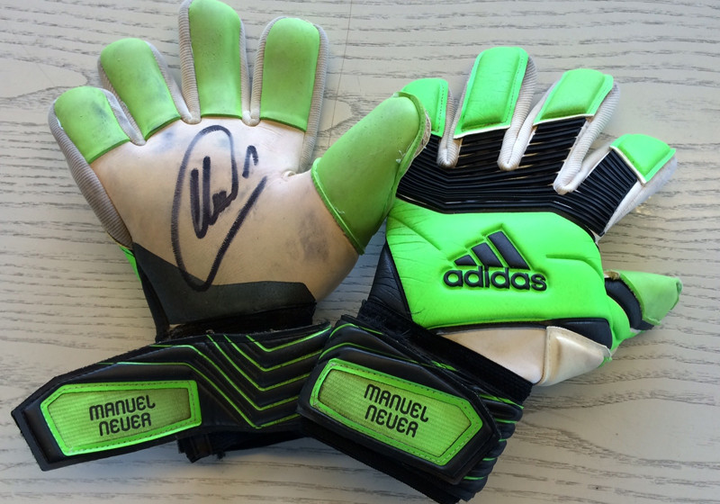 Torwart-Set Neuer   Torwart-Set Neuer