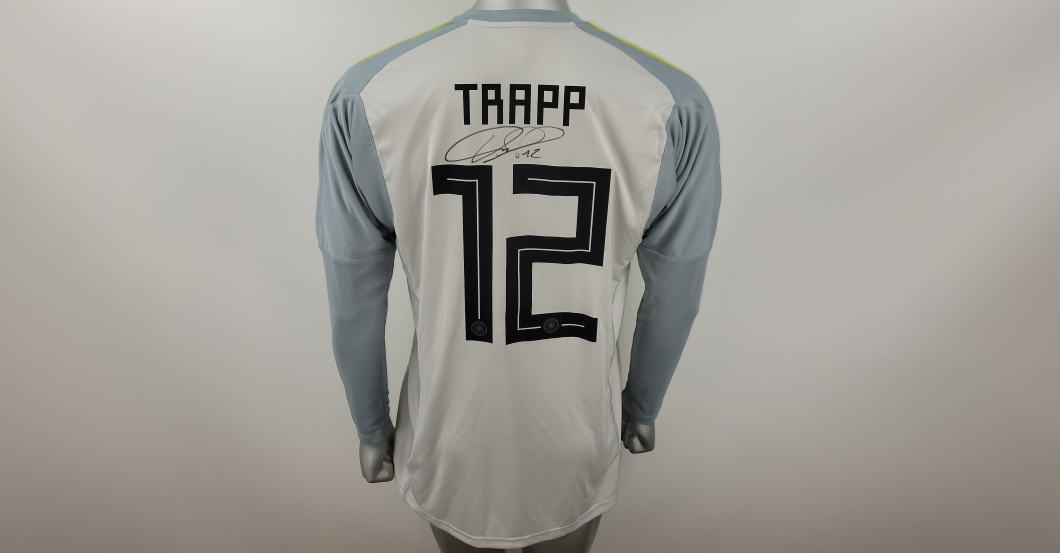 Trapp DFB-Trikot signiert 