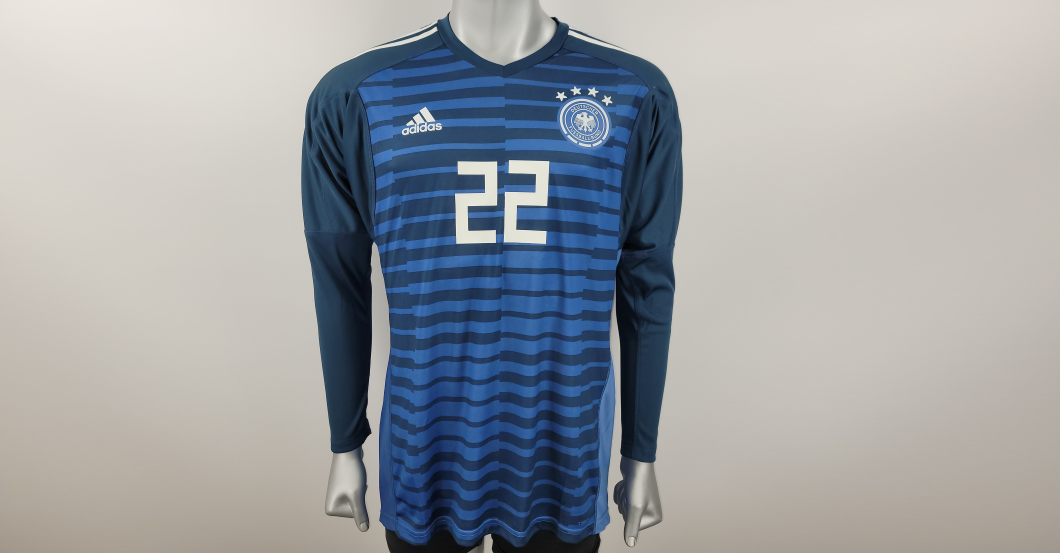  Trapp Trikot signiert 