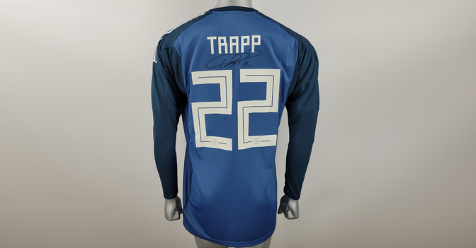  Trapp Trikot signiert 