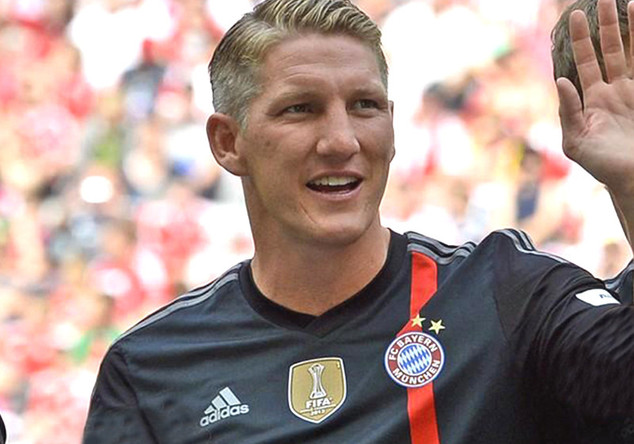 Trikot B. Schweinsteiger   Trikot B. Schweinsteiger