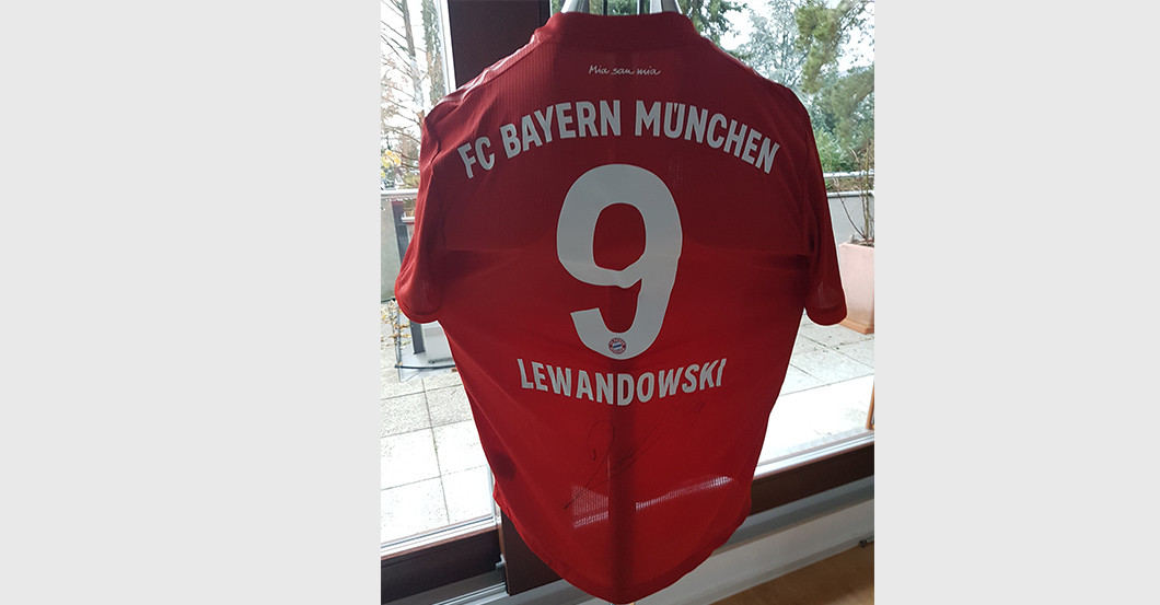  Trikot Bayern Lewandowski 