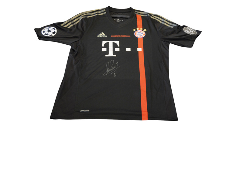  Trikot Claudio Pizarro 