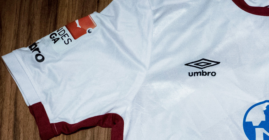 Trikot Hanno Behrens   Trikot Hanno Behrens