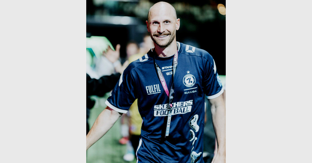 Trikot Höwedes Bausa   Trikot Höwedes Bausa