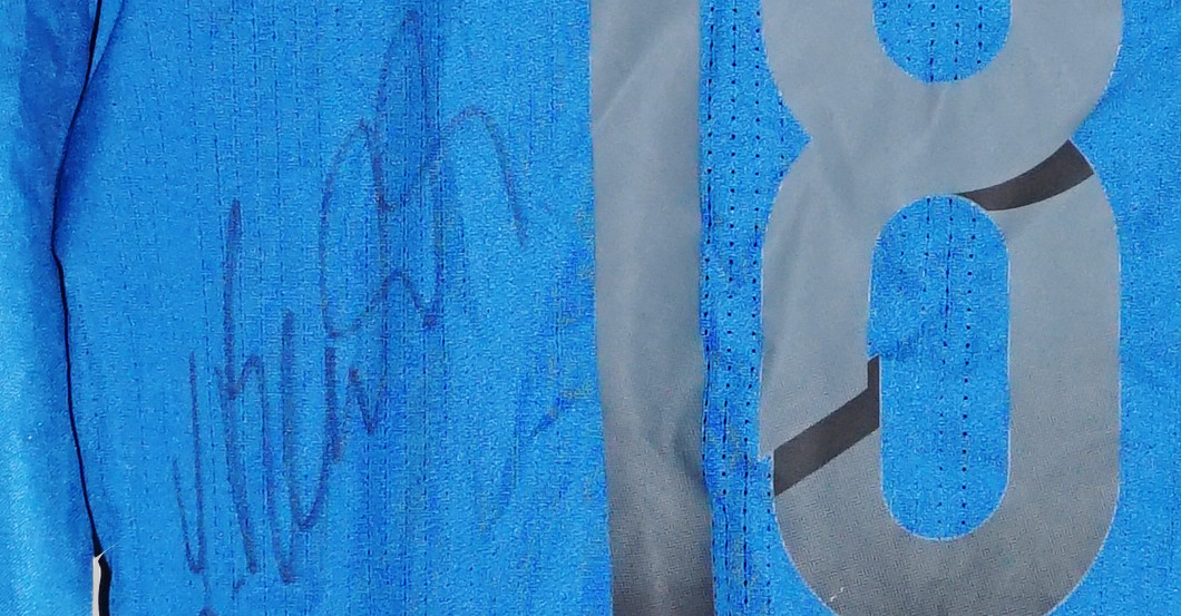 Trikot Laura Benkarth   Trikot Laura Benkarth