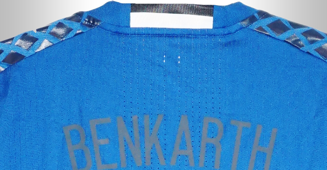 Trikot Laura Benkarth   Trikot Laura Benkarth
