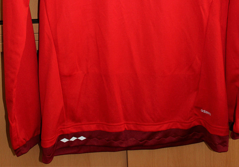 Trikot Laura Feiersinger   Trikot Laura Feiersinger